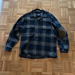 GUC Pendleton wool blue plaid flannel shacket